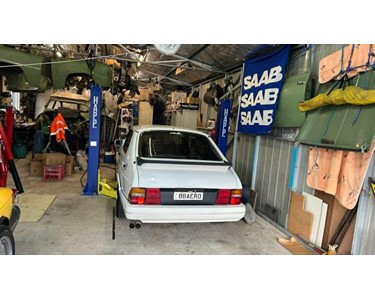 HAPP - 2 Post Hoist | HAPP90