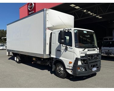 Hino - Used Pantech Truck 2021 500 Series FD1124 Auto 8790